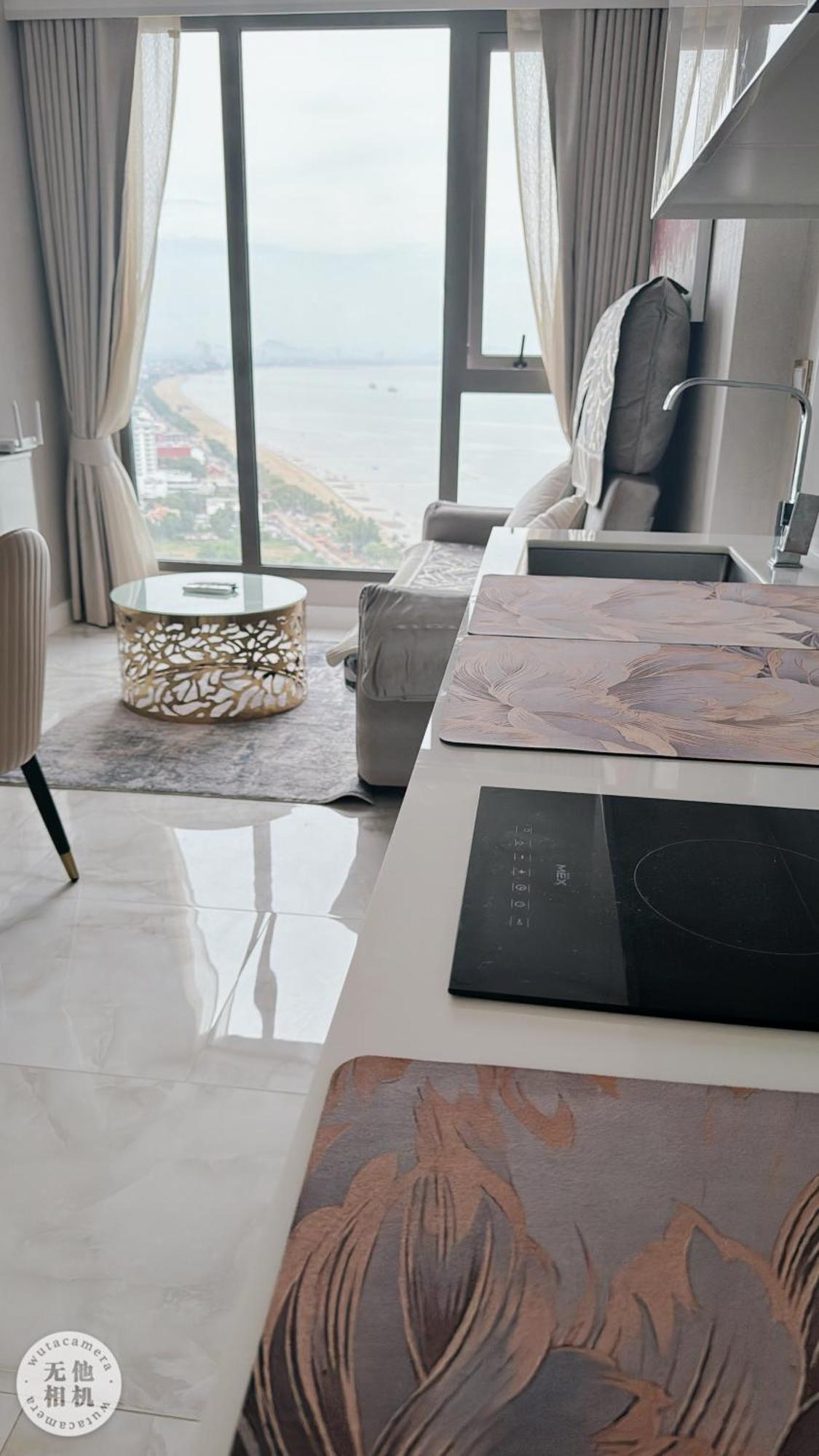 Copacabana Beach Jomtien 科帕卡巴纳海乔木提安海滩毗邻乔木提安夜市 Esterno foto