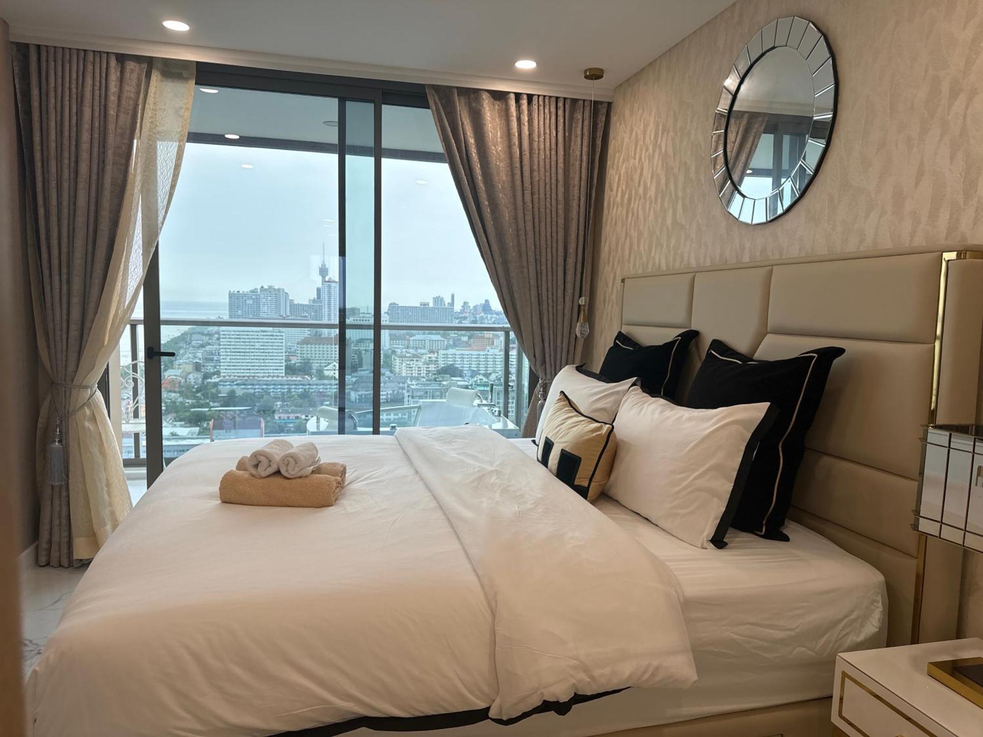 Copacabana Beach Jomtien 科帕卡巴纳海乔木提安海滩毗邻乔木提安夜市 Esterno foto