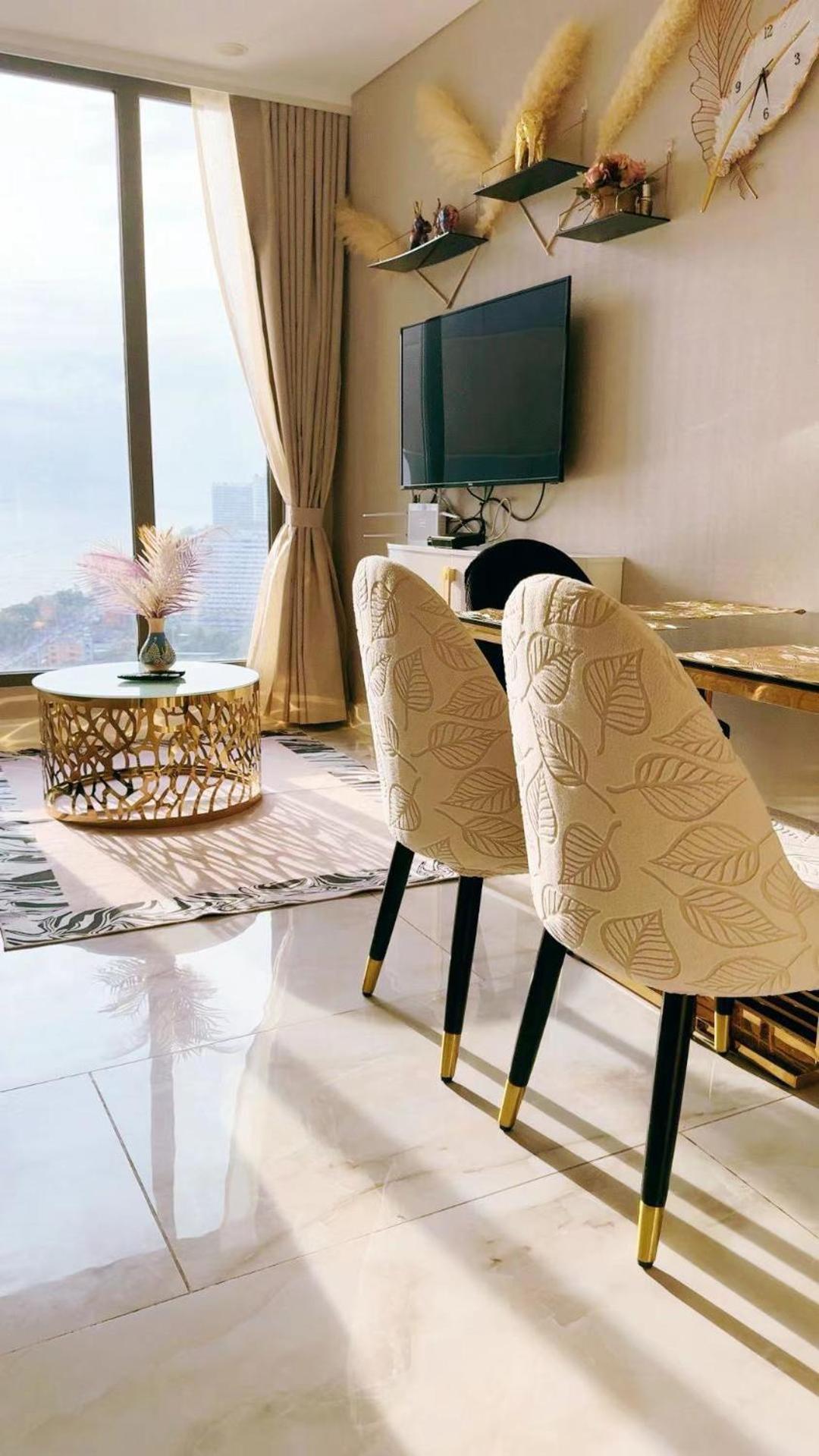 Copacabana Beach Jomtien 科帕卡巴纳海乔木提安海滩毗邻乔木提安夜市 Esterno foto