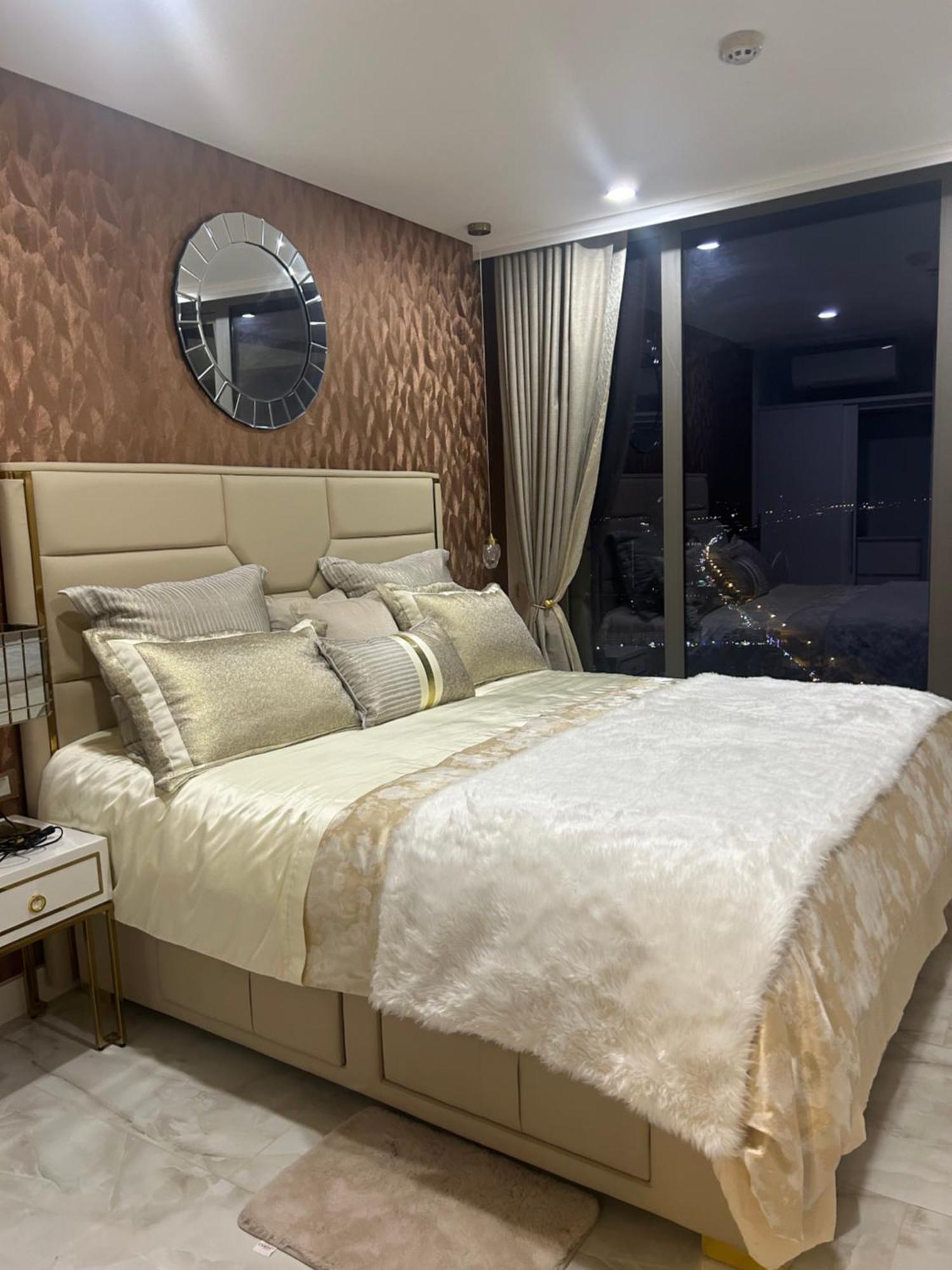 Copacabana Beach Jomtien 科帕卡巴纳海乔木提安海滩毗邻乔木提安夜市 Esterno foto
